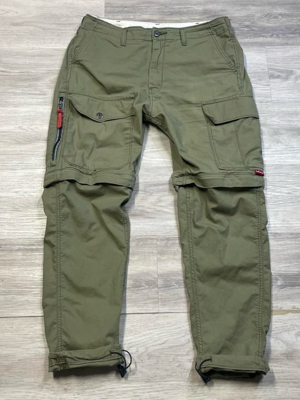 Levi's Zip Off Convertible Cargo Pants